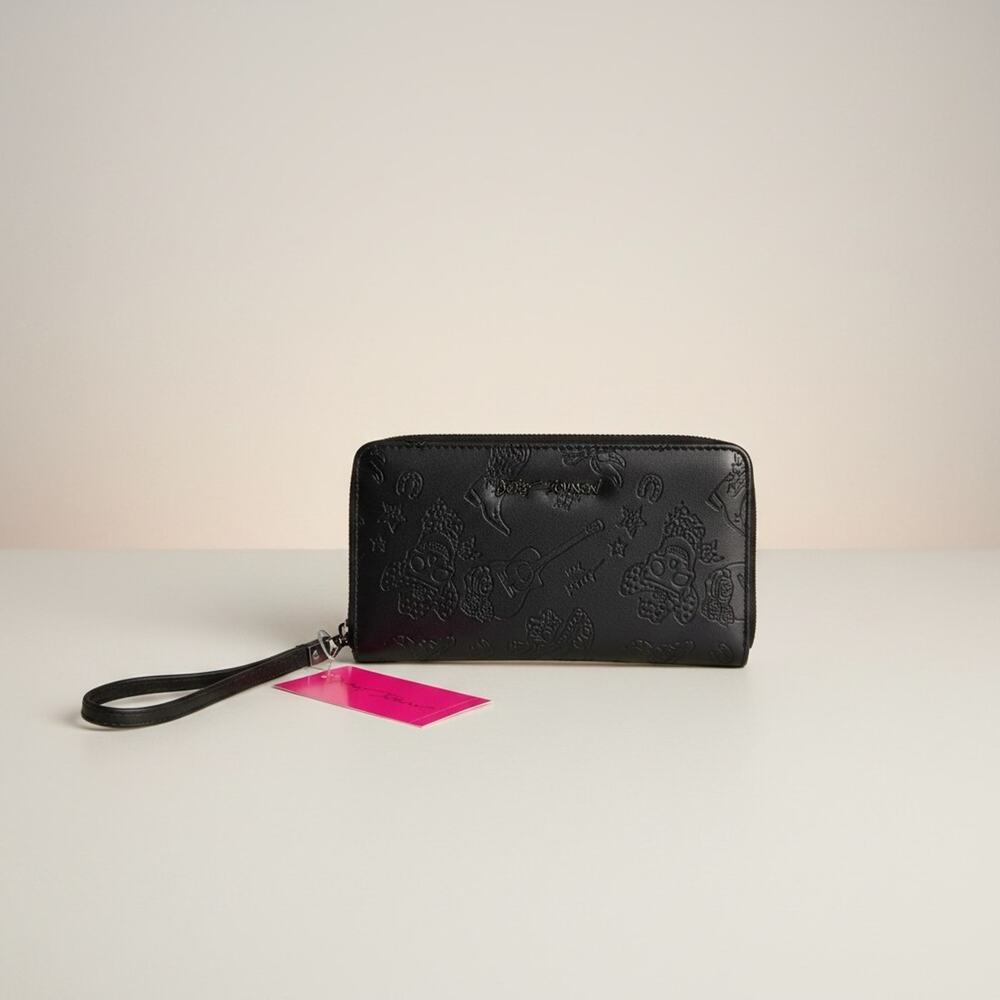 Betsey Johnson Western Skull Wristlet Wallet Zip Around Cowgirl NWT